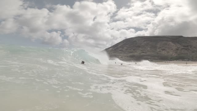 Raw surf clip, 0:05