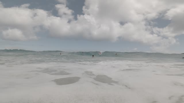 Raw surf clip, 0:06