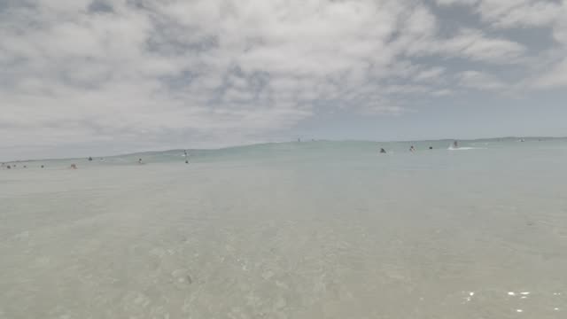 Raw surf clip, 0:08