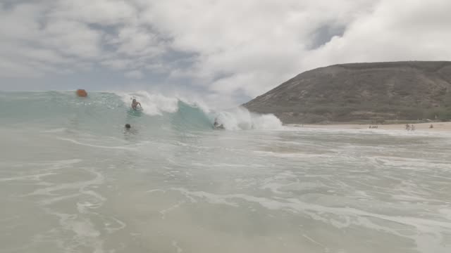 Raw surf clip, 0:06
