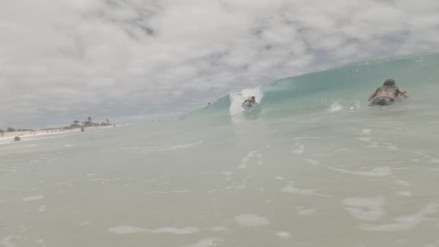 Raw surf clip, 0:05