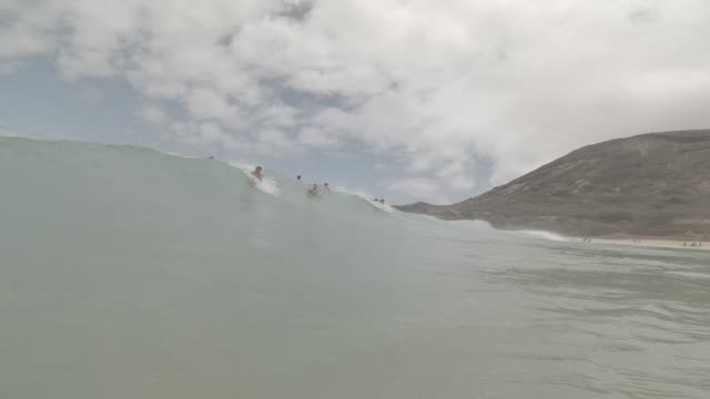 Raw surf clip, 0:05