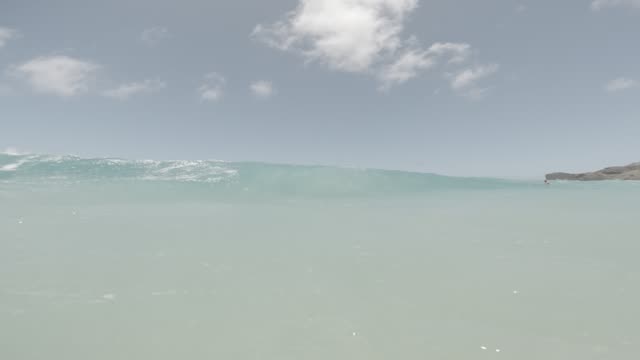 Raw surf clip, 0:08