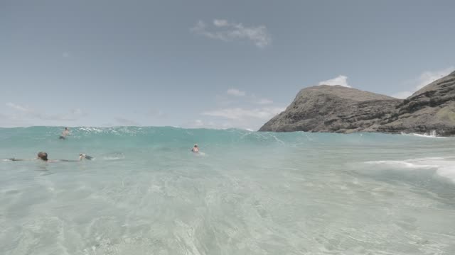 Raw surf clip, 0:14