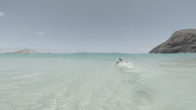 Raw surf clip, 0:53