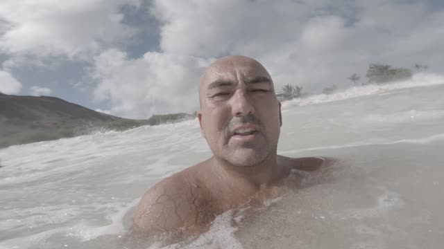 Raw surf clip, 0:15