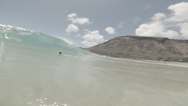Raw surf clip, 0:16