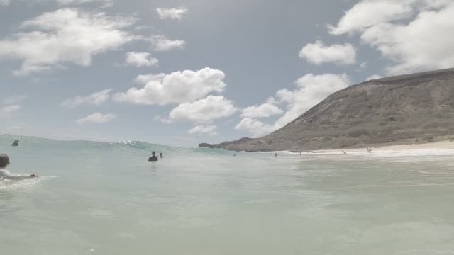 Raw surf clip, 0:08