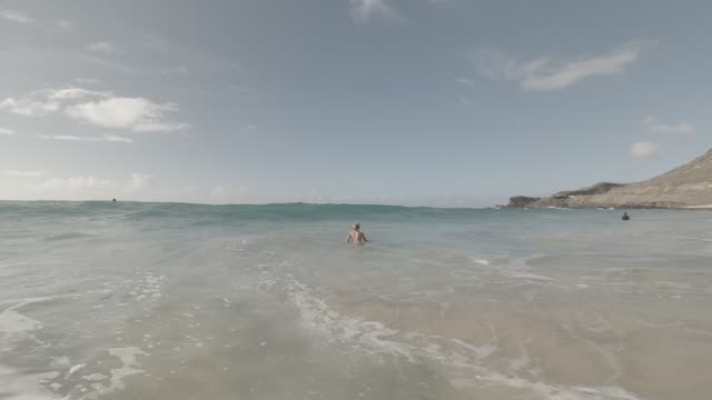 Raw surf clip, 0:07