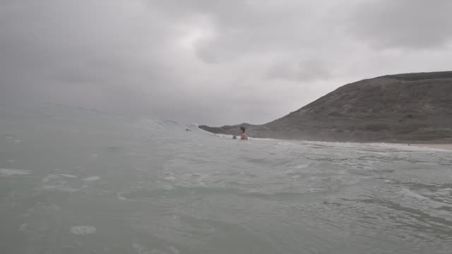 Raw surf clip, 0:06