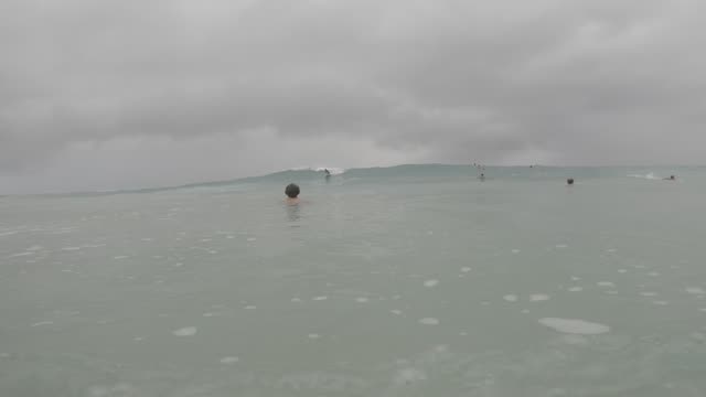 Raw surf clip, 0:09