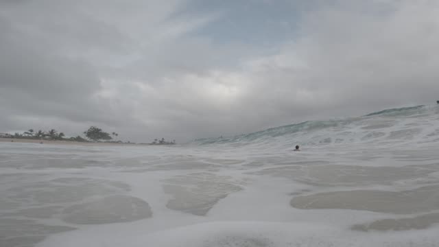 Raw surf clip, 0:12