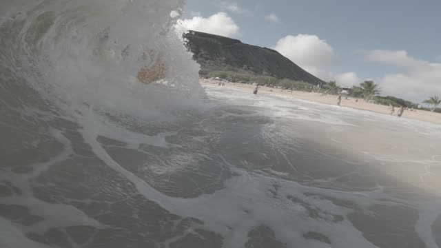 Raw surf clip, 0:06