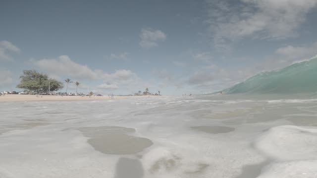 Raw surf clip, 0:04