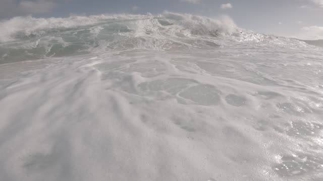 Raw surf clip, 0:26