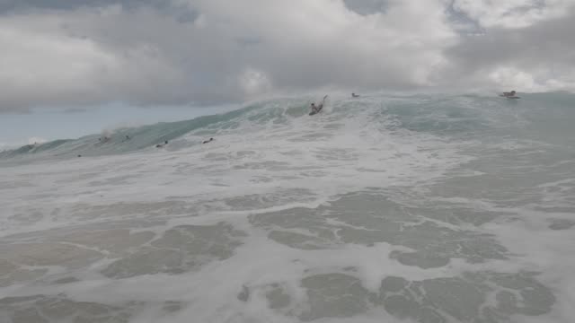 Raw surf clip, 0:17