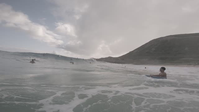 Raw surf clip, 0:15