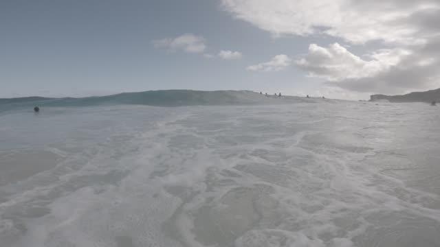 Raw surf clip, 0:09