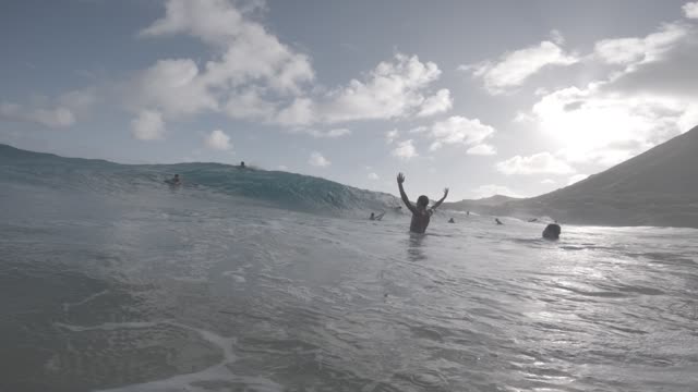 Raw surf clip, 0:14