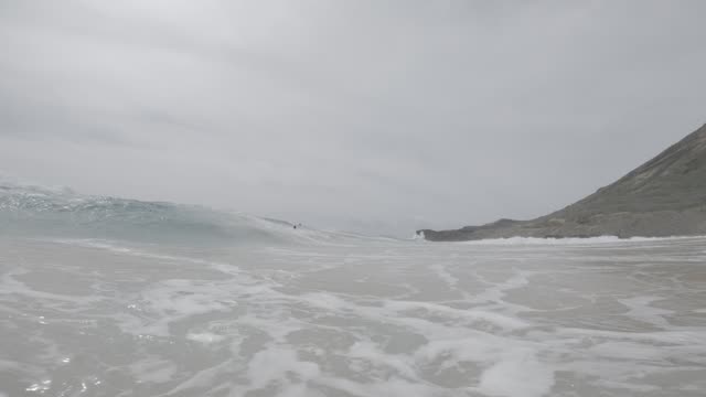 Raw surf clip, 0:18