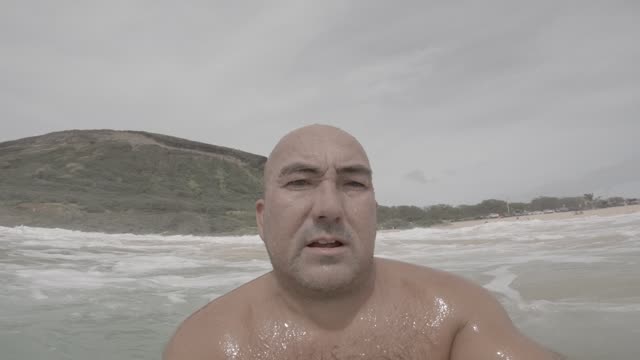 Raw surf clip, 0:08