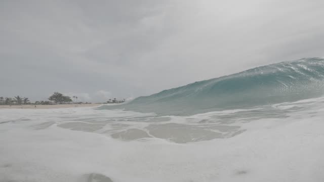Raw surf clip, 0:06
