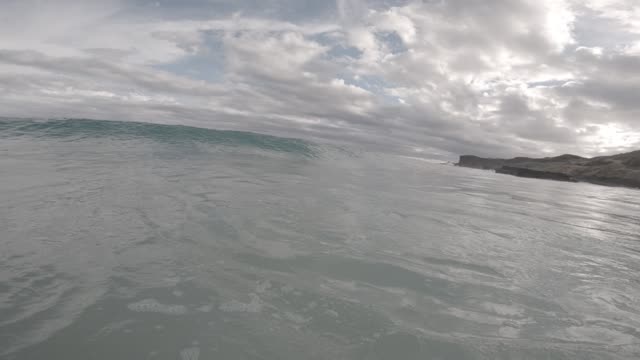 Raw surf clip, 0:08