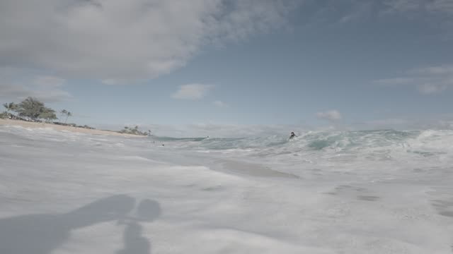 Raw surf clip, 0:16