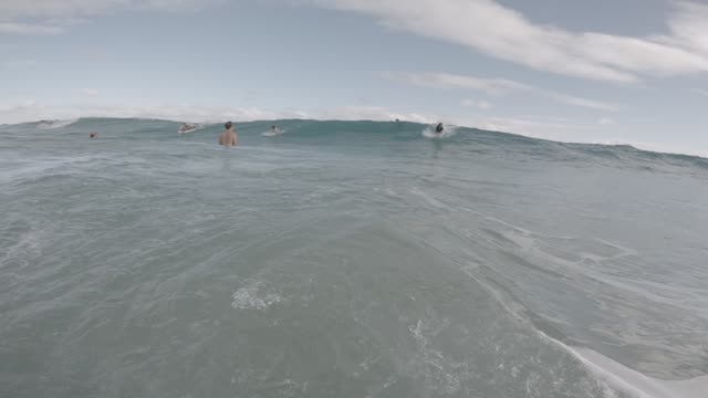 Raw surf clip, 0:05