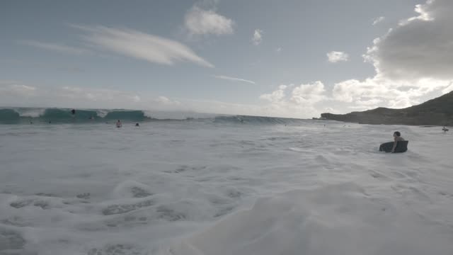 Raw surf clip, 0:06