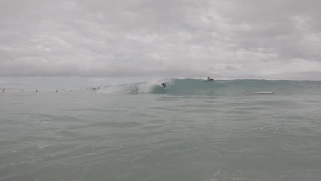 Raw surf clip, 0:04