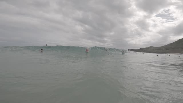 Raw surf clip, 0:04