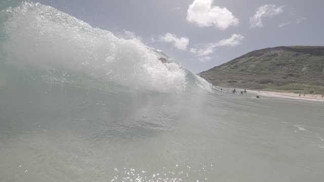 Raw surf clip, 0:08