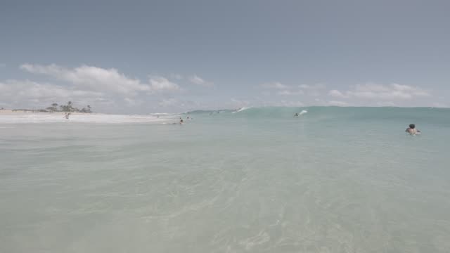 Raw surf clip, 0:15
