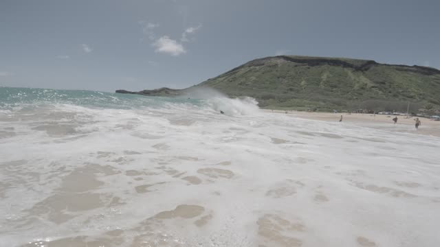 Raw surf clip, 0:02