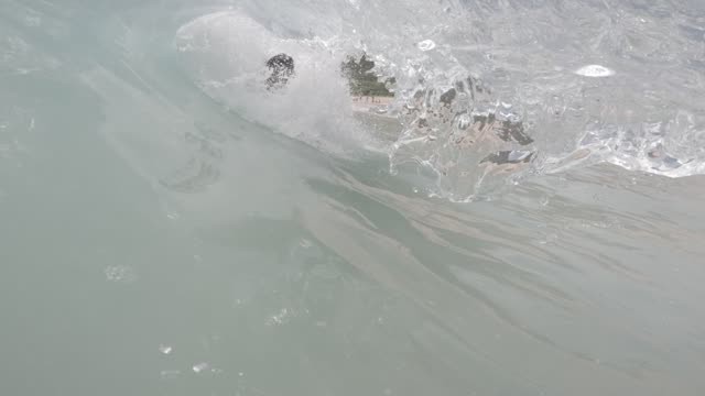Raw surf clip, 0:05