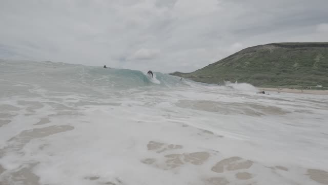 Raw surf clip, 0:06