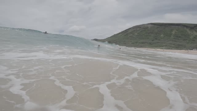 Raw surf clip, 0:05