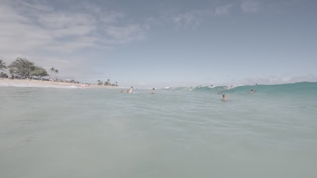 Raw surf clip, 0:04