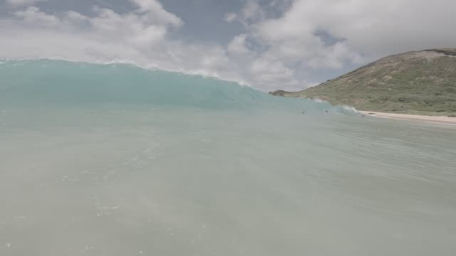Raw surf clip, 0:08
