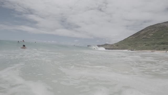 Raw surf clip, 0:05