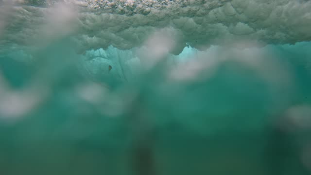 Raw surf clip, 0:03