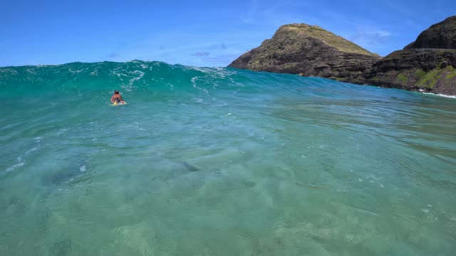 Raw surf clip, 0:06