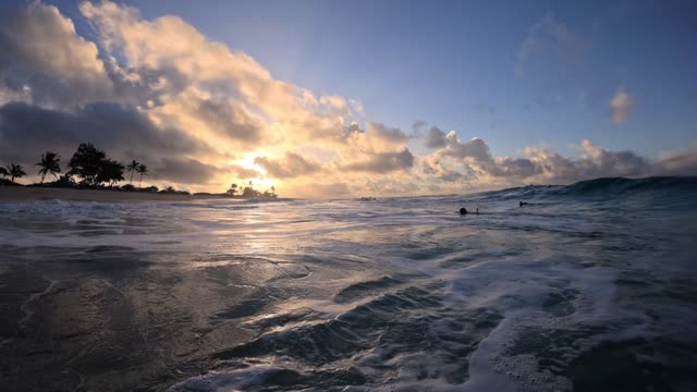 Raw surf clip, 0:08