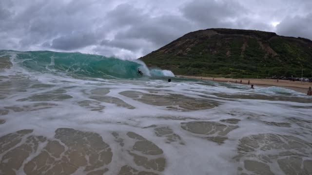 Raw surf clip, 0:07