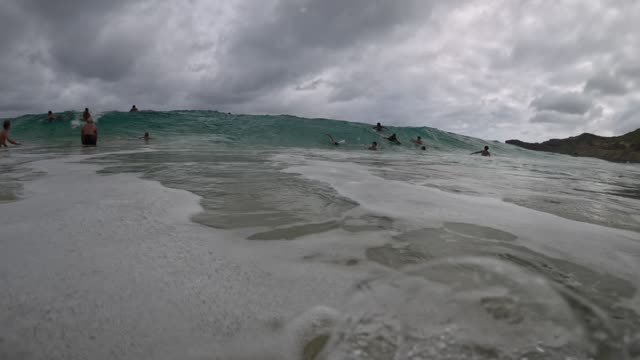 Raw surf clip, 0:05