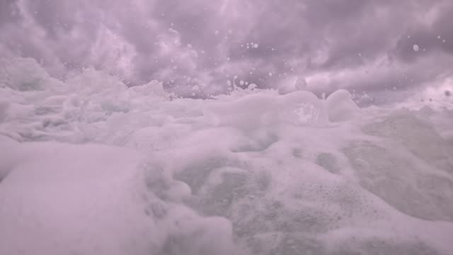 Raw surf clip, 0:06