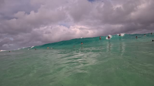 Raw surf clip, 0:33