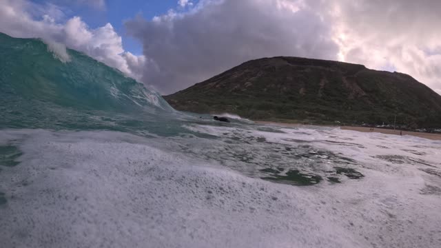 Raw surf clip, 0:34