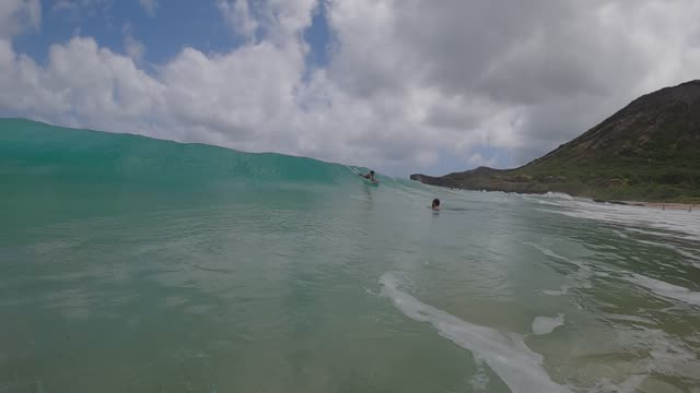 Raw surf clip, 0:05